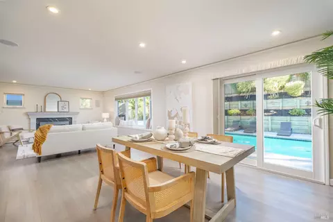70 Broadmoor Ct, Novato, CA 94949