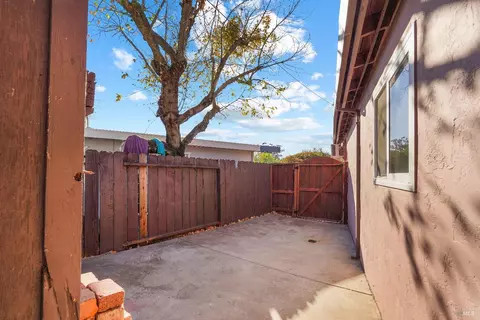 257 Circle Dr, Vacaville, CA 95688 photo 19