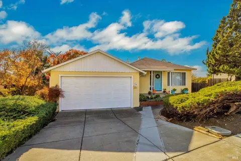 113 El Poco Pl, Vallejo, CA 94589