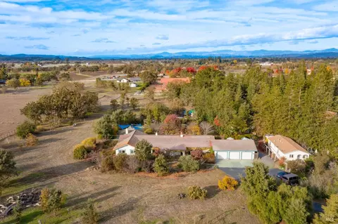 5625 Occidental Rd, Santa Rosa, CA 95401