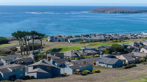 20910 Heron Dr, Bodega Bay, CA 94923