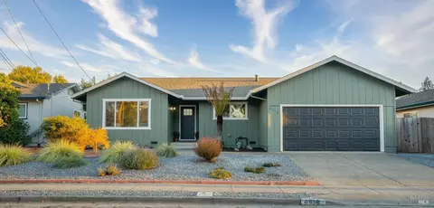 4918 Sunshine Ave, Santa Rosa, CA 95409