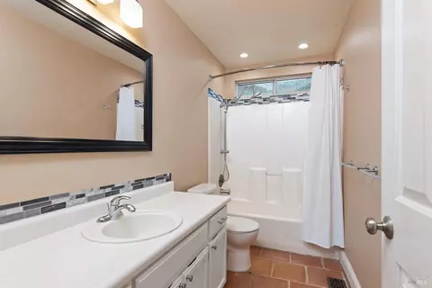 144 Fulton Pl, Windsor, CA 95492 photo 14