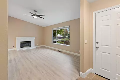 144 Fulton Pl, Windsor, CA 95492 photo 5