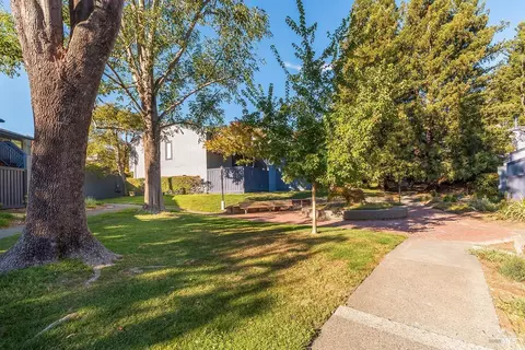 Exterior - 5 Deuce Ct, Fairfax, CA 94930 photo 6 of 7