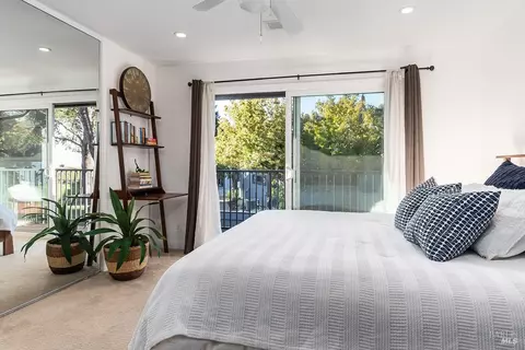 Bedroom - 5 Deuce Ct, Fairfax, CA 94930 photo 1 of 3