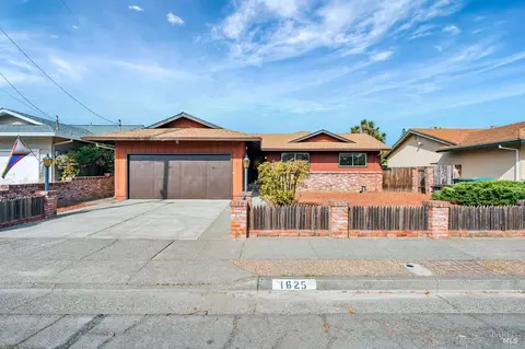 1625 Jennings Ave, Santa Rosa, CA 95401