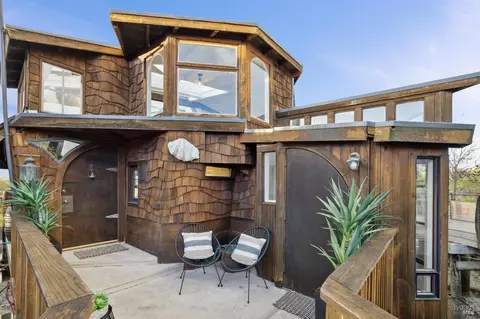 21 Yellow Ferry Dock, Sausalito, CA 94965 photo 2