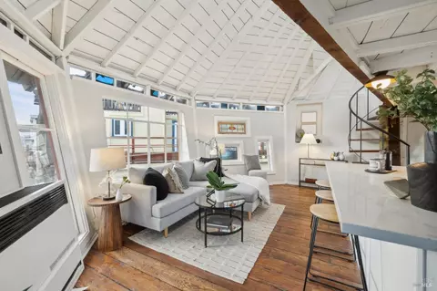 21 Yellow Ferry Dock, Sausalito, CA 94965 photo 3