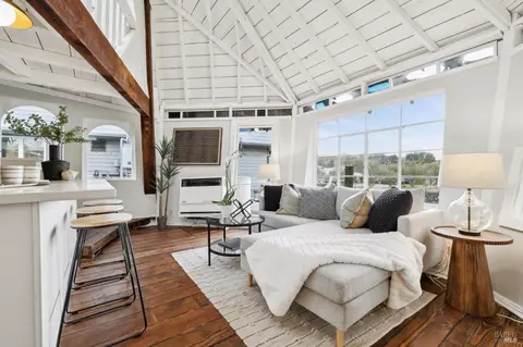 21 Yellow Ferry Dock, Sausalito, CA 94965 photo 10