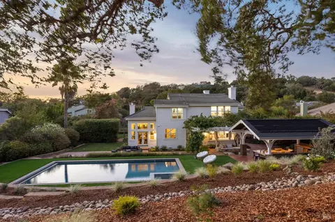 35 Saddle Wood Dr, Novato, CA 94945