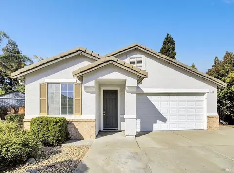 949 Summerbreeze Ct, Vacaville, CA 95687