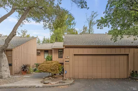 41 Flicker Dr, Novato, CA 94949