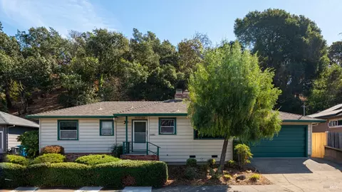 4518 Montgomery Dr, Santa Rosa, CA 95409