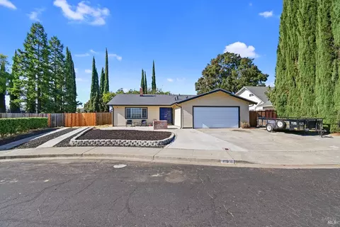 136 Providence Pl, Vacaville, CA 95687