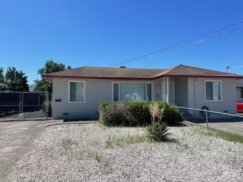 1060 Stevenson St, Santa Rosa, CA 95404