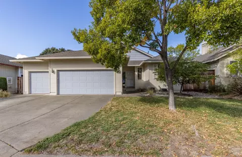 186 Fulton Pl, Windsor, CA 95492 photo 3