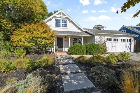 2650 Dorset St, Napa, CA 94558