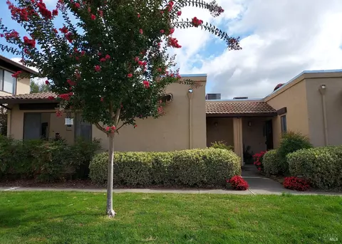 154 La Mancha Dr, Sonoma, CA 95476 photo 2