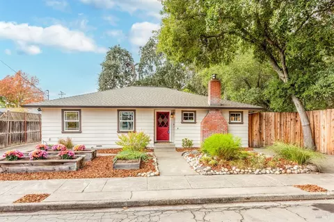 2417 Meyers Dr, Santa Rosa, CA 95403