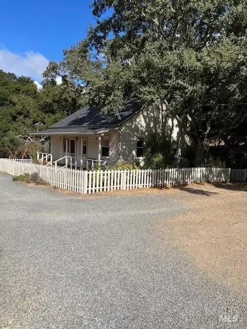 533 Wilson Hill Rd, Petaluma, CA 94952