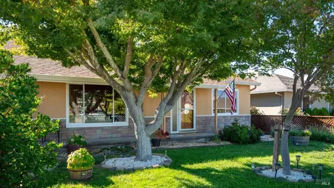 105 Ash Way, San Rafael, CA 94903