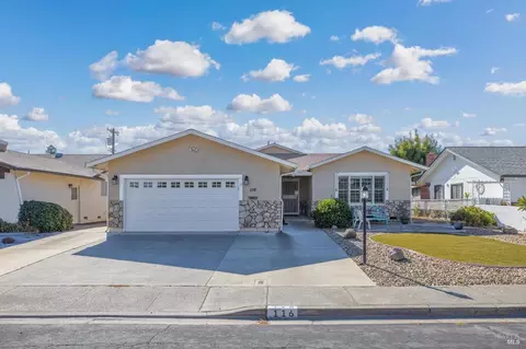 116 Carlsbad Cir, Vacaville, CA 95687