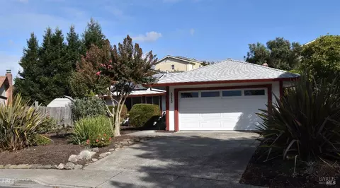 8320 Lombard Way, Rohnert Park, CA 94928