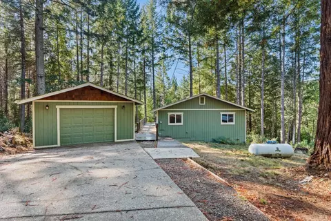 3147-3153 Primrose Dr, Willits, CA 95490