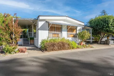 460 E Gobbi St #27, Ukiah, CA 95482 photo 3