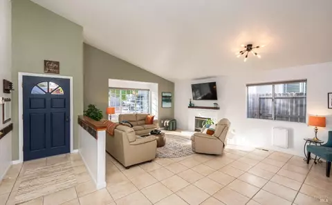 104 Wallace Ln, Cloverdale, CA 95425 photo 9