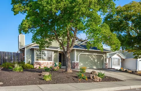 104 Wallace Ln, Cloverdale, CA 95425 photo 3