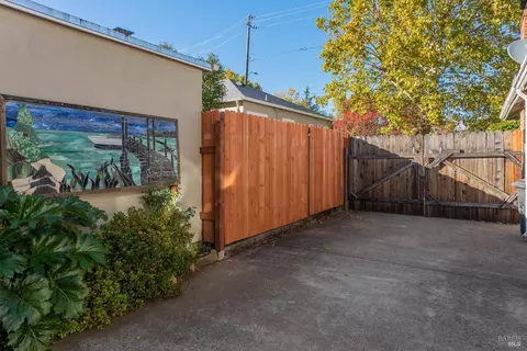 517 W Mill St, Ukiah, CA 95482 photo 20