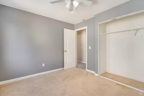 Bedroom - 520 Juniper Ln, Windsor, CA 95492 photo 5 of 7
