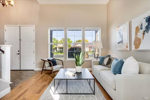 Entry Way - 520 Juniper Ln, Windsor, CA 95492 photo 8 of 11