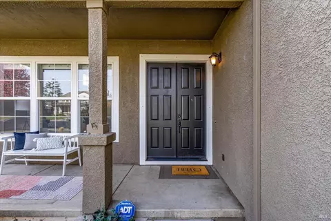 Entry Way - 520 Juniper Ln, Windsor, CA 95492 photo 2 of 11