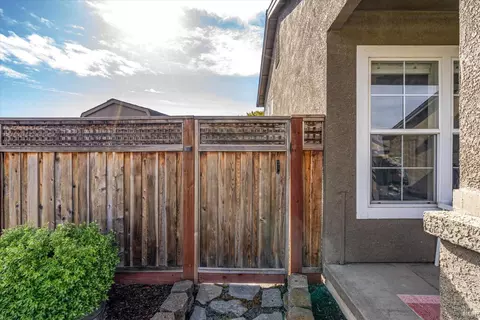 Exterior - 520 Juniper Ln, Windsor, CA 95492 photo 20 of 33