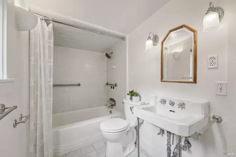 828 Capitol St, Vallejo, CA 94590 photo 12
