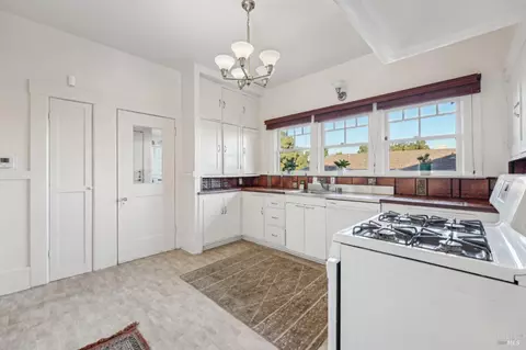 828 Capitol St, Vallejo, CA 94590 photo 8