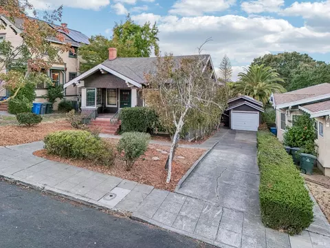 828 Capitol St, Vallejo, CA 94590 photo 2