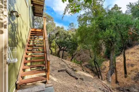 Exterior - 30 Beechwood Ct, Napa, CA 94558 photo 8 of 14