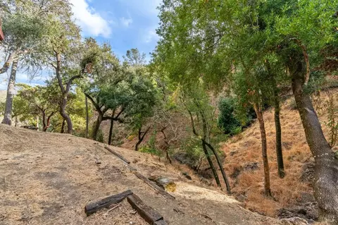 Exterior - 30 Beechwood Ct, Napa, CA 94558 photo 11 of 14