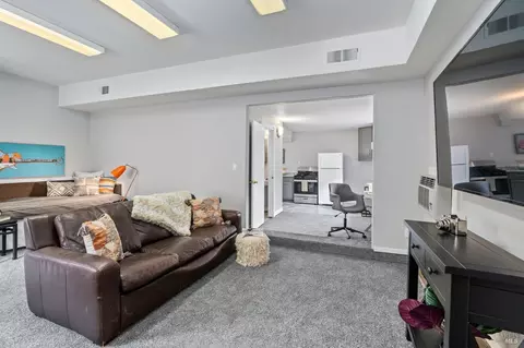 Living - 30 Beechwood Ct, Napa, CA 94558 photo 6 of 6