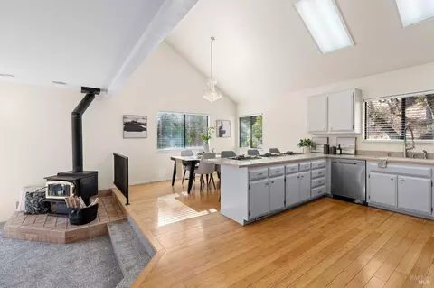 Other - 30 Beechwood Ct, Napa, CA 94558 photo 3 of 11
