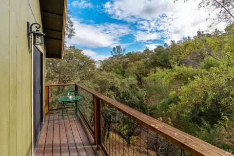 Exterior - 30 Beechwood Ct, Napa, CA 94558 photo 6 of 14