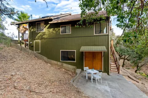 Exterior - 30 Beechwood Ct, Napa, CA 94558 photo 13 of 14