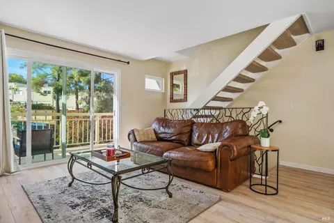 19 Libra Dr, Novato, CA 94947 photo 8