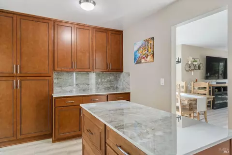 19 Libra Dr, Novato, CA 94947 photo 4
