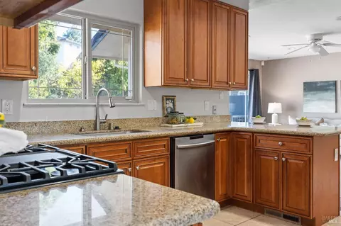 807 Vaqueros Ave, Rodeo, CA 94572 photo 27