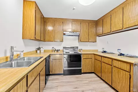 8132 Sunflower Dr, Cotati, CA 94931 photo 12